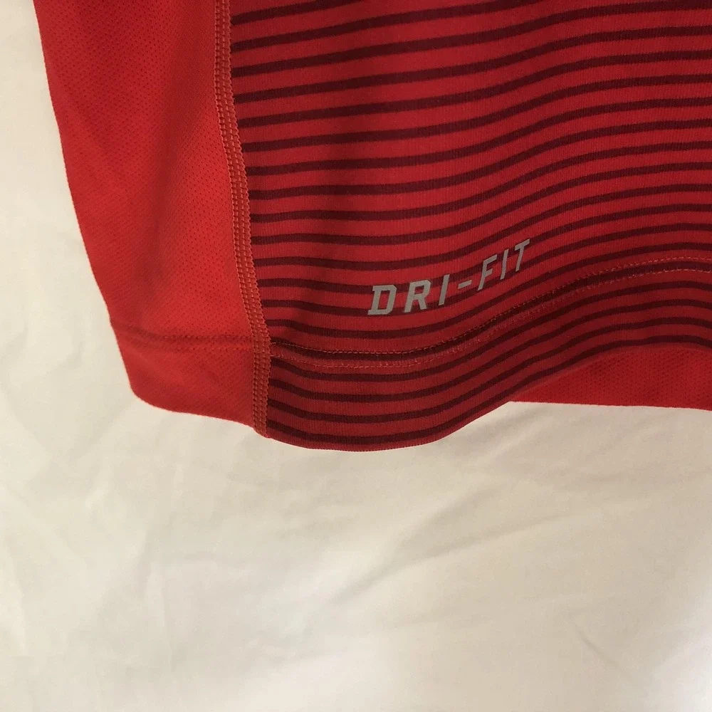Nike Polo Shirt Mens Large Red Ombre Stripe Dri-FIT Tiger Woods Collection Golf